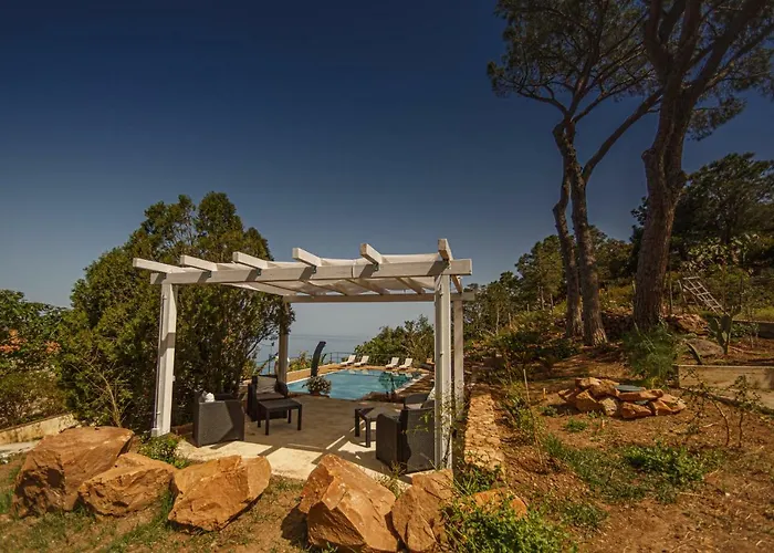 Nest Pool House Terrace Sea View Feriehus