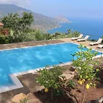 Casa de Férias Nest Pool House Terrace Sea View *