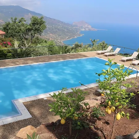 Vakantiehuis Nest Pool House Terrace Sea View *