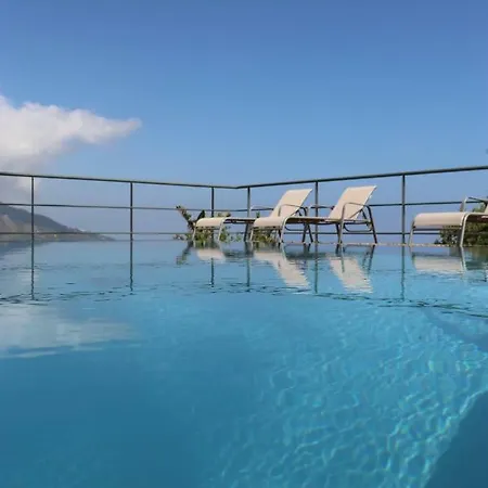 Nest Pool House Terrace Sea View Dom wakacyjny