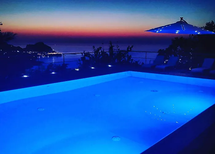 Nest Pool House Terrace Sea View Casa de Férias *