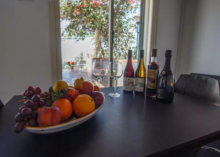 Nest Pool House Terrace Sea View Hébergement de vacances